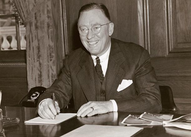 Elkin seated at his desk in the Emory School of Medicine, c. 1950. Credit: Daniel C. Elkin papers, Woodruff Health Sciences Center Library, Emory University